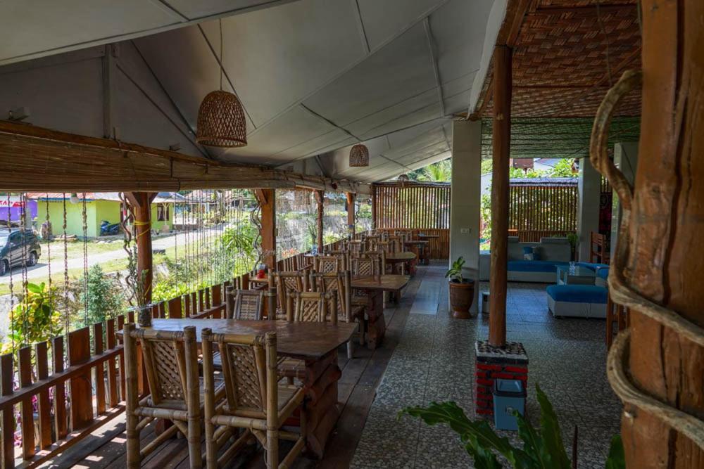 Brown Bamboo Guest House & Trekking Bukit Lawang Exterior foto